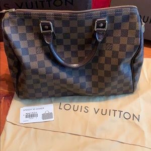 Louis Vuitton Speedy 30
